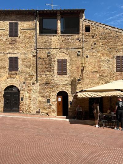 A La Casa Dei Potenti