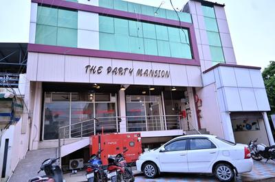 Hotel Party Mansion