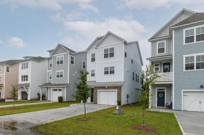 (4) Red, White and Beach Private Pool Free Activities 5 min drive to beach