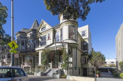Gorgeous Victorian Flat