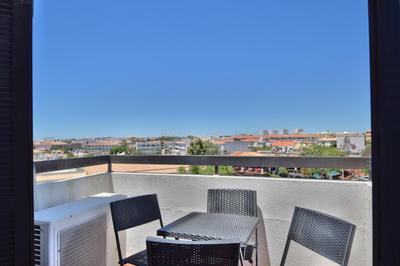 BeGuest Oura Vilanova Apartment