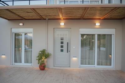 Αngélique Pool garden apartment