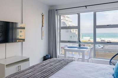 Beach Front Sea View Apartment, Table View