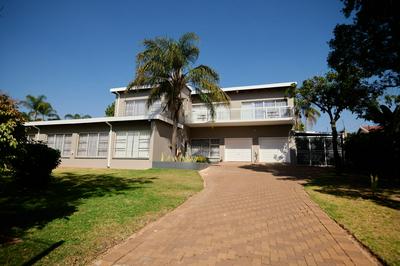 Sunny villa with pool and garden