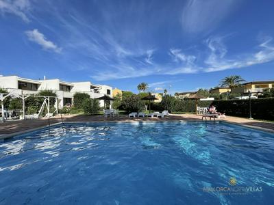 Sunny spacious family apartment in Puerto Pollensa