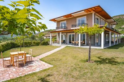Guesthouse Lumo, Entire Lodge swimming pool