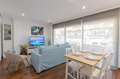 Apartamento familiar piscina