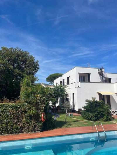 Arenzano PISCINA PRIVATA