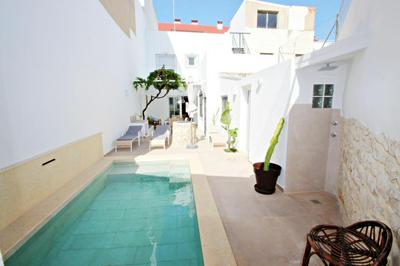 L-Andrago - modern townhouse with pri plunge pool