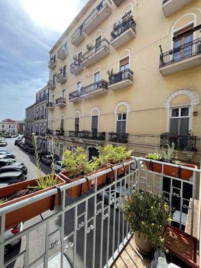 Suite DeAlba