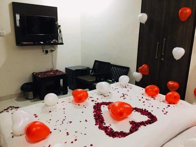 Hotel Aana Residency