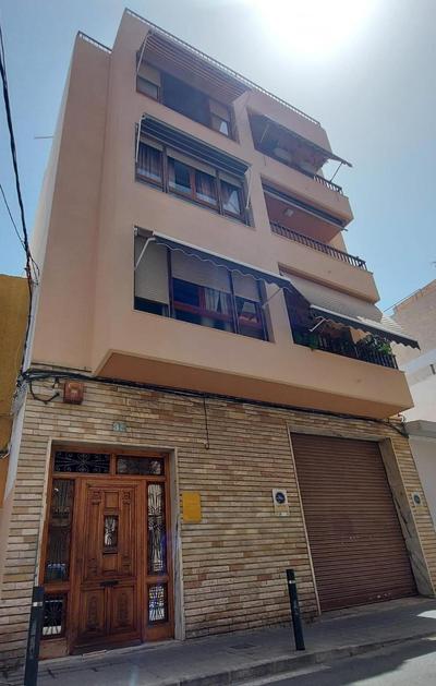Gran apartamento con la playa a 2 kilómetros para familias