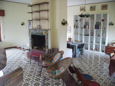 Cosy House in Mazara del Vallo with Enclosed Garden