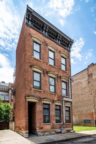 Prime OTR, 3 Lux Queen Beds, Two 55in TVs, Steps to TQL, Findlay Market, Light Rail, Fast Wifi