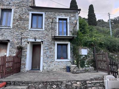 Oasi Di Pace a Recco Verzemma