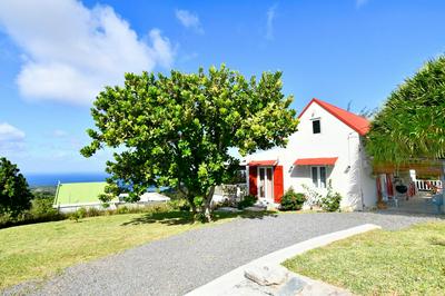 PaPMam Cottage with great views