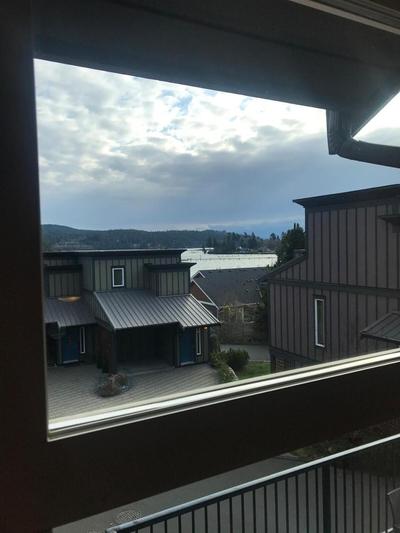 Sooke Harbour Townhouse - Waterfront 2-Bed Rental