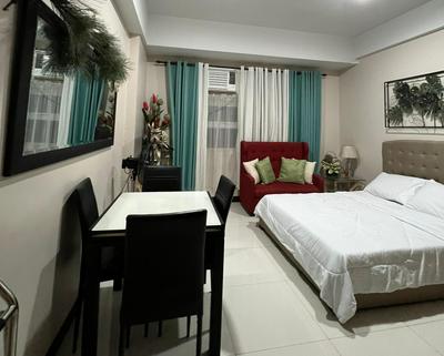 Jennifers Abode - 101 Newport Boulevard Pasay