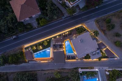 Luxury villas Argalios