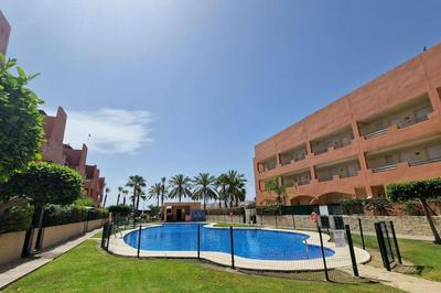 Apartamento junto al mar
