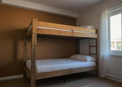 Chambre Écologique Sérénité avec Salle de Bain Privée Proche de l'Aéroport