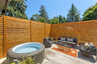 Modern Guest House Near Downtown!