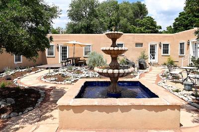 Dos Hermanas Casita 2 Downtown Courtyard
