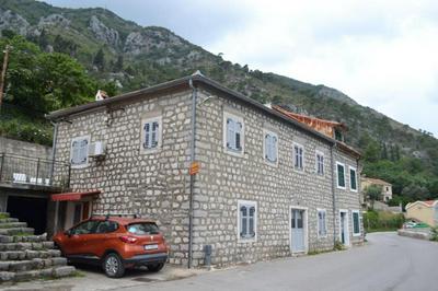 Charming Three Bedroom Waterfront Apartment