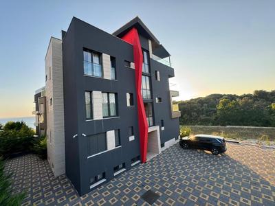 Luxury Apartment Emerald