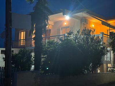 Lidas Golden View-All around veranda apartment