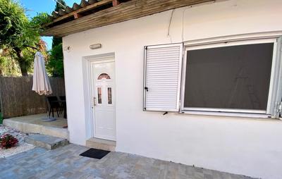 Batis Breeze Studio