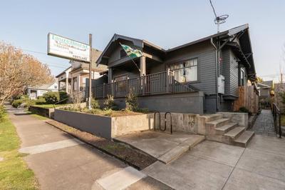Stay Portland - Urban Cabin Studio - Breweries & Local Eateries