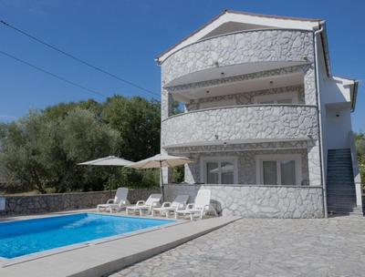 Apartmani Adriana