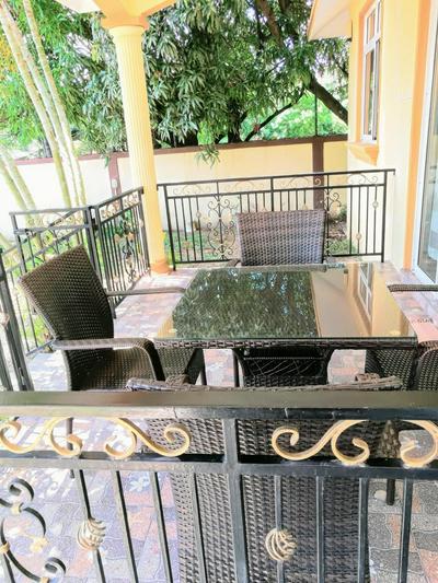 Spacious apartment in Flic en Flac, 115 m², mountain view