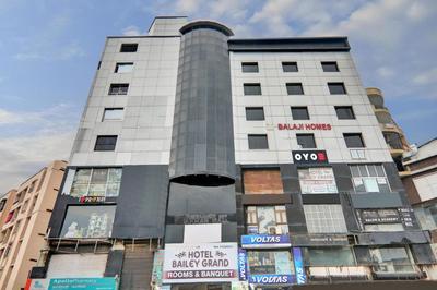 Hotel O Eat & Repeat