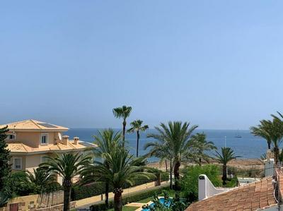 Ático en primera línea de playa en Javea