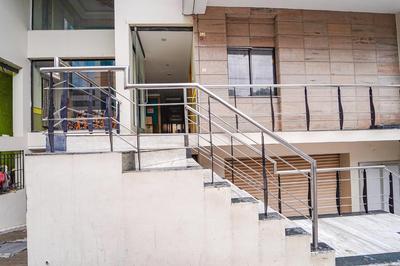 FabHotel ESS Paradise