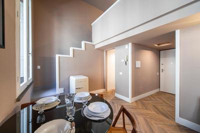 Stylish Apartment on the Lungarno in Florence