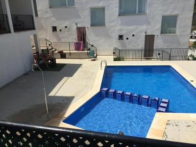Precioso adosado complejo residencial con piscina