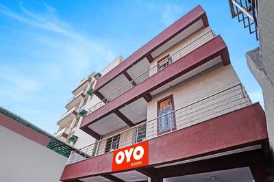 Super Hotel O Soho Lite Near Iskcon Temple Noida