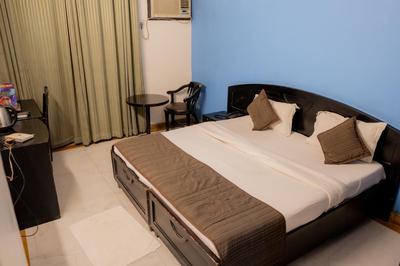 Hotel Re Pose Villa Walking Distance From New Delhi Railway Station and R K Ashram Metro Station