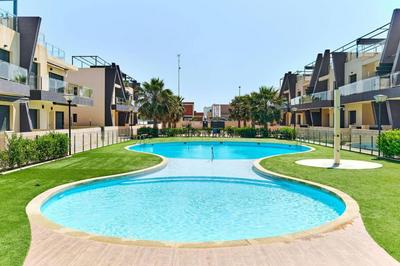 Beautiful Modern Apartment 200mts from Beach Torre Horadada