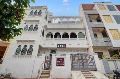Hotel O The White Haveli