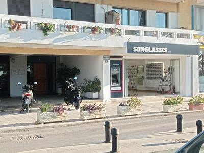 Beachfront Apartment!