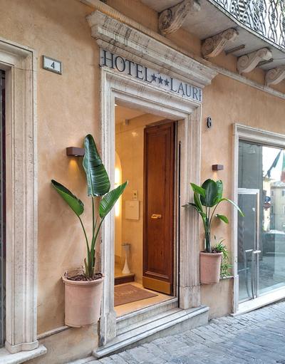 Hotel Lauri