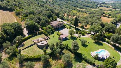 Villa la Fornace by VacaVilla