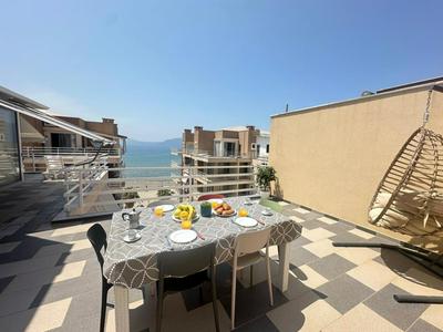 TreA Accomodations - Maya Terrace Sea View