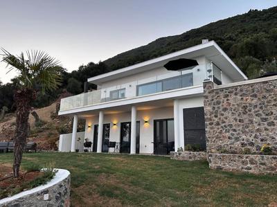 Villa Mimosa with private swimming pool
