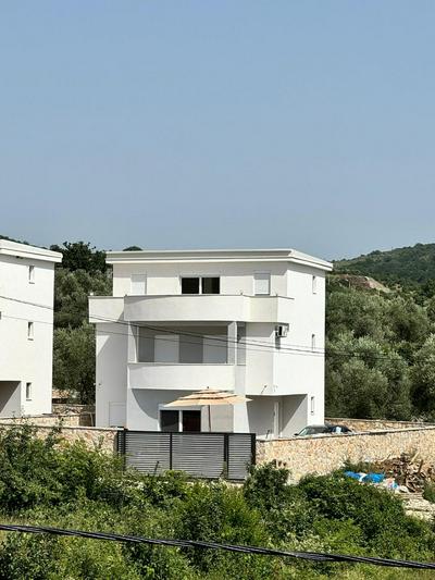 Villa SA