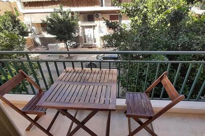Elegant apartment close to Piraeus Port
